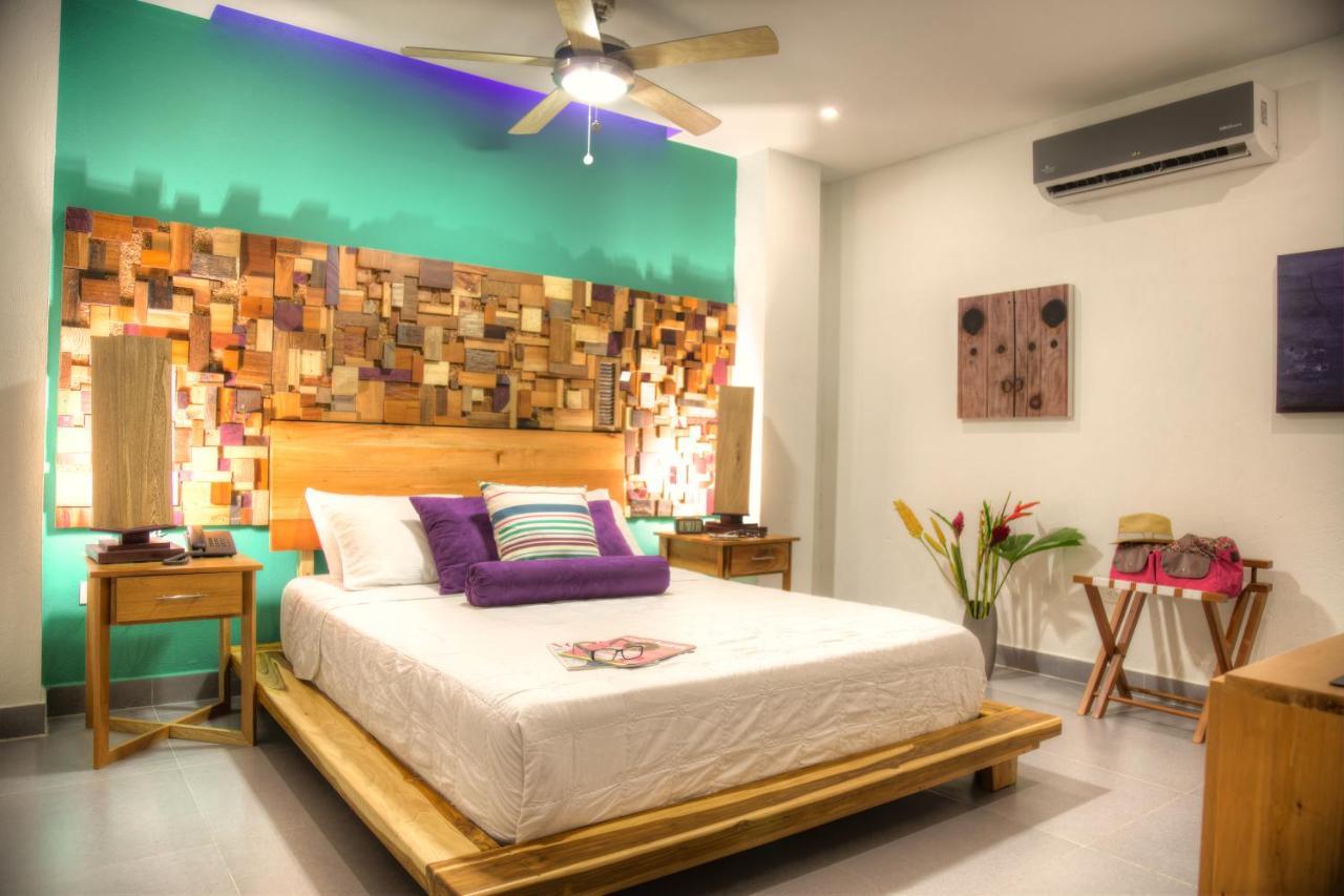 Casa De Leda, A Kali Hotel Santa Marta  Exteriör bild A bedroom at the hotel