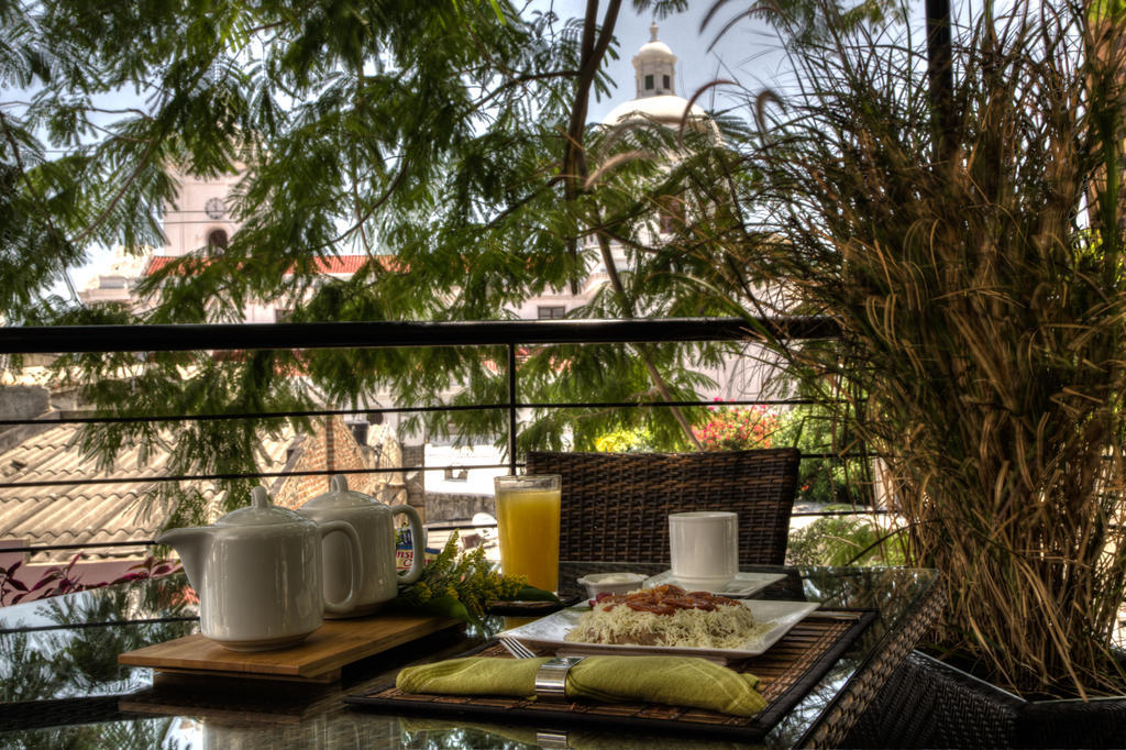 Casa De Leda, A Kali Hotel Santa Marta  Exteriör bild Breakfast at the hotel
