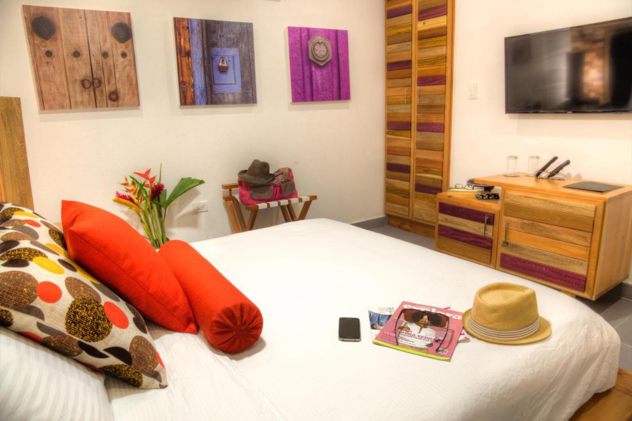 Casa De Leda, A Kali Hotel Santa Marta  Exteriör bild A room at the hotel